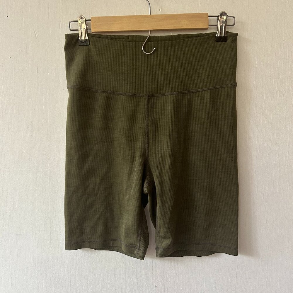 Marine‎ Layer Studio Cycling Shorts Womens Medium Army Green Ribbed Activewear